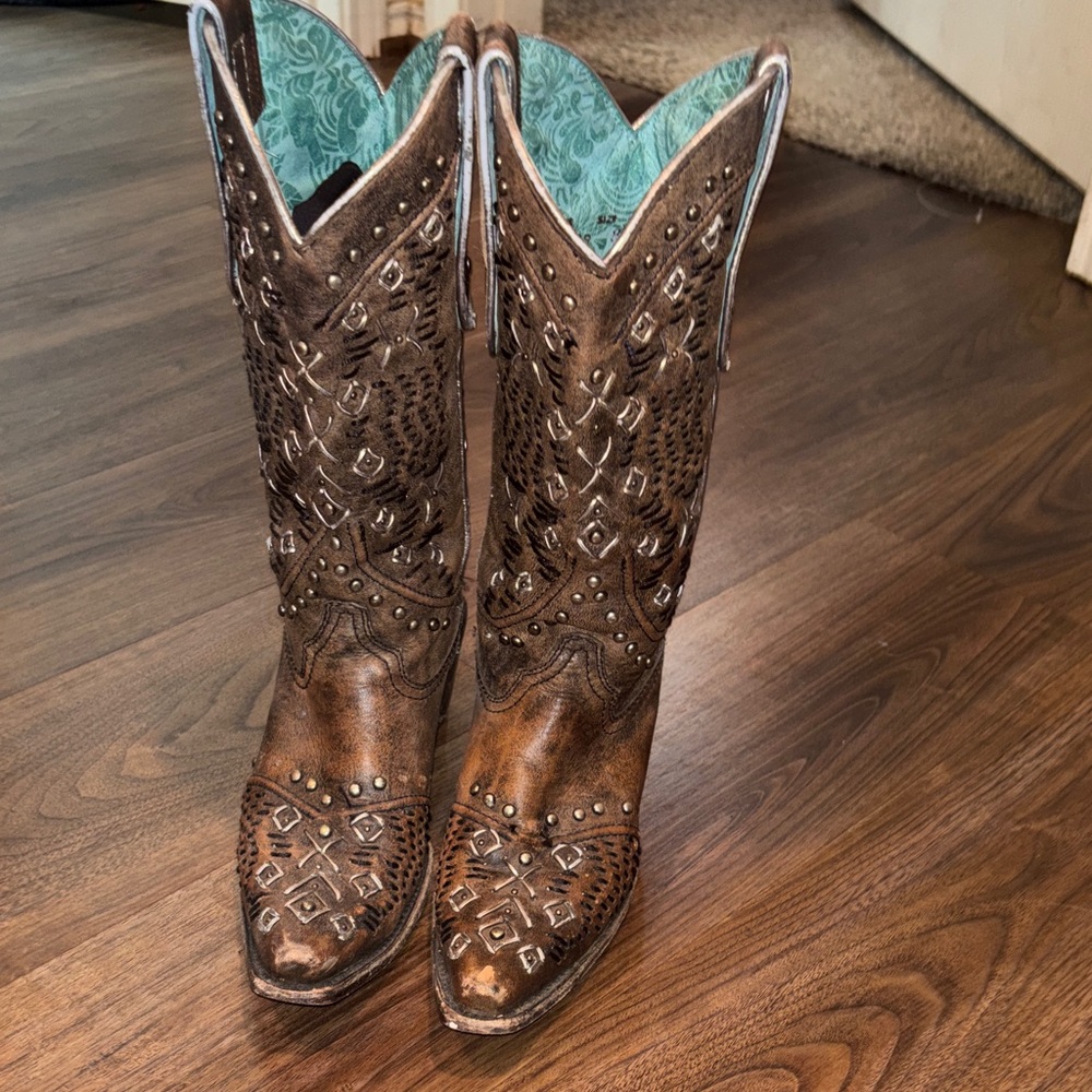 Corral Brown Floral Embossed Leather Boots 8.5